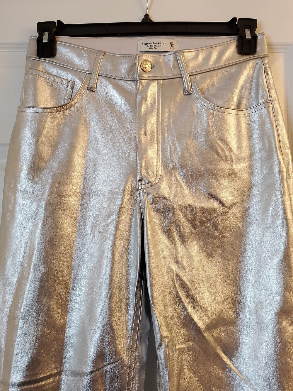 Abercrombie & Fitch Women’s Metallic Silver Jeans 28/6